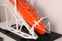 customized model of 自由落体式升降艇及艇架